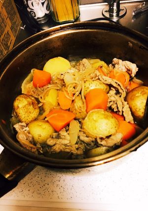新じゃがで肉じゃが作ったけど微妙だった笑-レシピのメイン写真