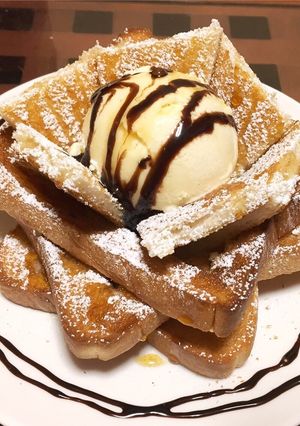 カフェで食べたお洒落なハニートースト-レシピのメイン写真