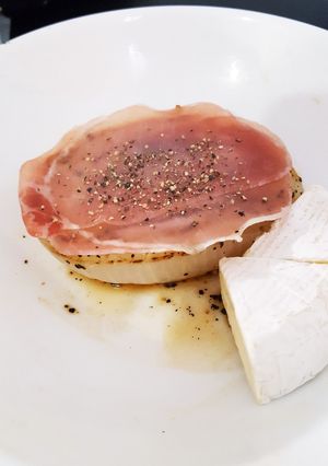 玉ねぎステーキ・生ハムのせ-レシピのメイン写真