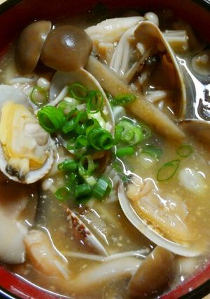 簡単！アサリとごぼう きのこのお味噌汁♪-レシピのメイン写真
