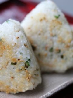 味付けは味覇のみ♪ 香ばしい焼きおにぎり-レシピのメイン写真