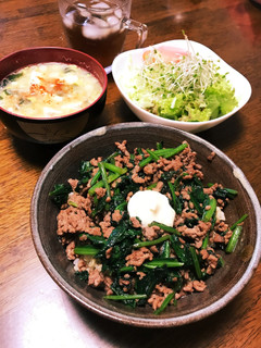 ほうれん草と挽肉のバターたっぷりポパイ丼-レシピのメイン写真