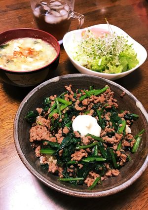 ほうれん草と挽肉のバターたっぷりポパイ丼-レシピのメイン写真