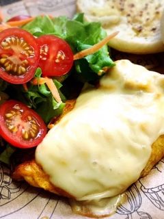 ☆鶏胸肉のカレーマヨ漬け焼きonチーズ☆-レシピのメイン写真