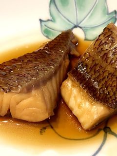 鯛の煮付け☆すき焼きのタレでしっかり味-レシピのメイン写真