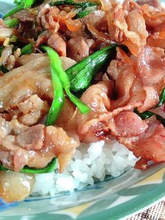 【龍愛】焼き肉のタレで☆スタミナ豚丼-レシピのメイン写真