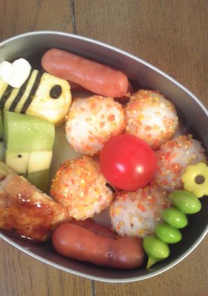 年中■お弁当(お花)-レシピのメイン写真