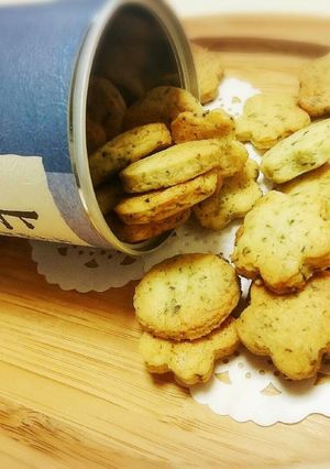 卵不使用カテキン丸ごと緑茶型抜きクッキー-レシピのメイン写真