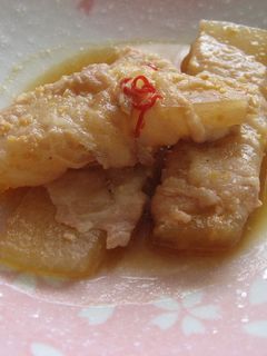 大根と豚肉の味噌煮込み-レシピのメイン写真