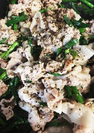 包丁いらず？！たっぷりネギと豚肉炒め♪-レシピのメイン写真