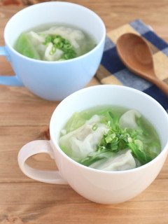 ほっこり簡単☆キャベツと餃子の生姜スープ-レシピのメイン写真