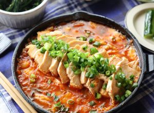 韓国風❤️ピリ辛鶏のキムチ煮込み-レシピのメイン写真
