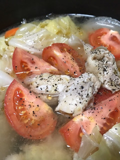 鶏キャベエスニック鍋-レシピのメイン写真