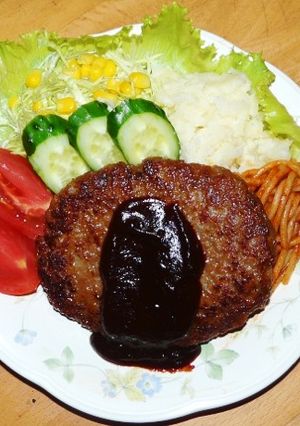 はったりだけは効いてる ハンバーグ-レシピのメイン写真