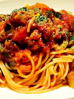 でんせつの国産豚肉と夏野菜のトマトソース-レシピのメイン写真