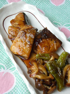 お酢でサッパリ~♪ブリの照り焼き-レシピのメイン写真