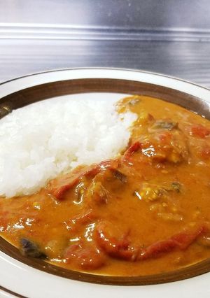 さば味噌缶☆背脂☆完熟トマトカレー-レシピのメイン写真