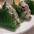 野沢菜ジャコとカリカリ梅のおにぎり♡