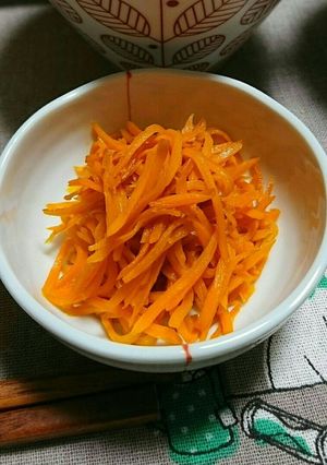 お弁当にぴったり☆人参の胡麻油炒め-レシピのメイン写真