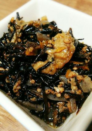 ＊簡単味付！仙台油麩とひじきの煮物＊-レシピのメイン写真