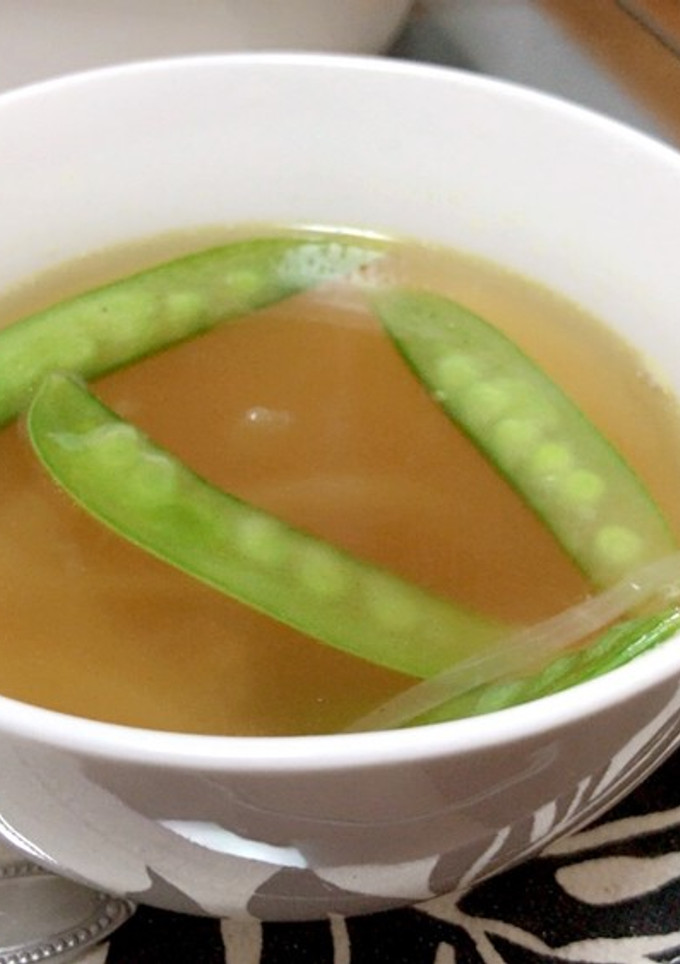 絹さやと玉葱の洋風スープ:-)-レシピのメイン写真