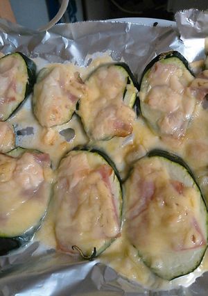 ズッキーニのベーコンマヨチーズ焼き☆-レシピのメイン写真