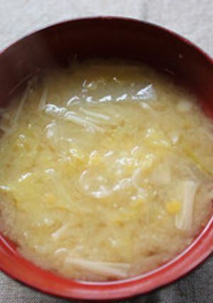 簡単に毎日が優しい味！野菜の重ね煮味噌汁-レシピのメイン写真
