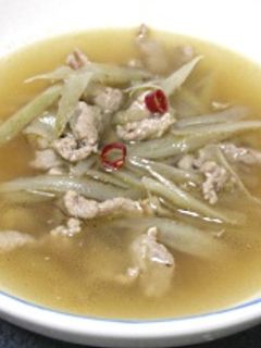 豚肉とごぼうのスープ-レシピのメイン写真