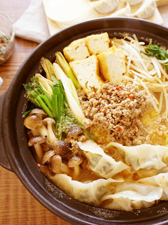 ※うま辛注意※坦々餃子鍋-レシピのメイン写真