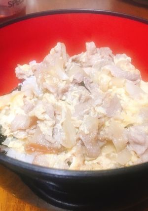 玉ねぎトロトロ豚玉丼-レシピのメイン写真