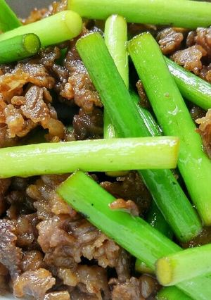 牛肉とにんにくの芽の甘辛炒め煮-レシピのメイン写真