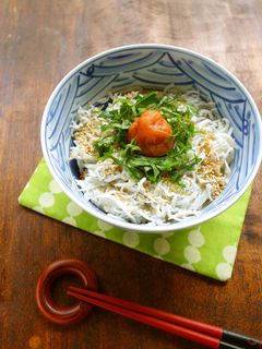 1分で完成!大葉香る梅しらす丼-レシピのメイン写真