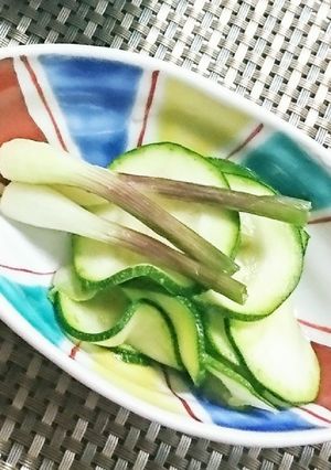 【時短】さっぱりズッキーニの塩揉み-レシピのメイン写真