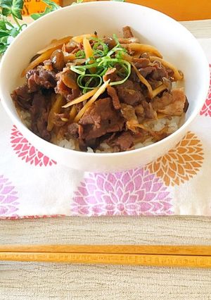 つゆだく旨うま♡牛肉ときのこごぼうの牛丼-レシピのメイン写真