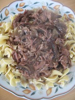 スロークッカーでビーフストロガノフ-レシピのメイン写真