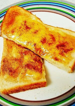 簡単！チーズ＊シナモン＊はちみつトースト-レシピのメイン写真