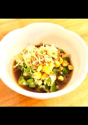 オクラとコーンの♡麺つゆたっぷりがけ-レシピのメイン写真