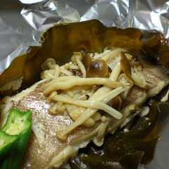 รูปของ ♪昆布の旨みだけでホイル焼き♪
