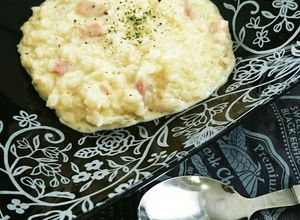残りご飯と牛乳で♪濃厚チーズリゾット♡-レシピのメイン写真