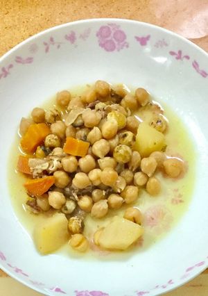 ひよこ豆とタイガーナッツのベーコン炒め煮-レシピのメイン写真