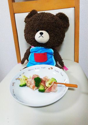 ズボラブロッコリーのベーコン巻き-レシピのメイン写真