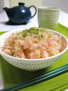 白だしで炊く桜えびご飯-磯の香り--レシピのメイン写真