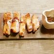 パリパリ鶏もも焼き 特製ソースを添えて