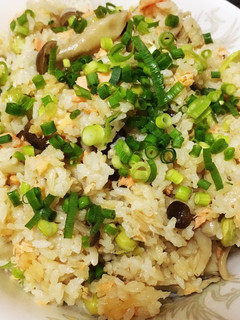 鮭とキノコの炊き込みご飯-レシピのメイン写真