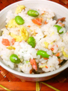 鮭と卵と枝豆ご飯♪-レシピのメイン写真
