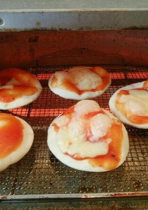 おやつや朝食に！ミニピザ-レシピのメイン写真