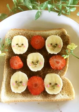 食パンで★バナナとイチゴのオープンサンド-レシピのメイン写真