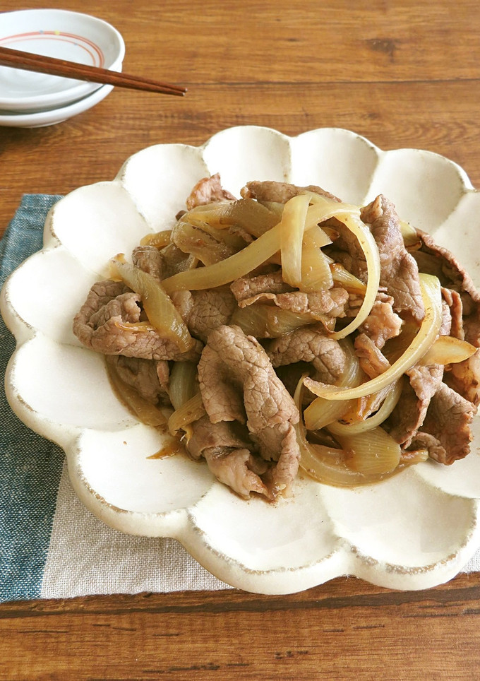 牛肉とたまねぎのにんにく醤油スタミナ焼き-レシピのメイン写真