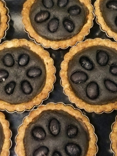 黒豆と黒ごまのミニタルト-レシピのメイン写真