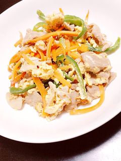 豚肉とにんじん、ピーマンの卵とじ-レシピのメイン写真